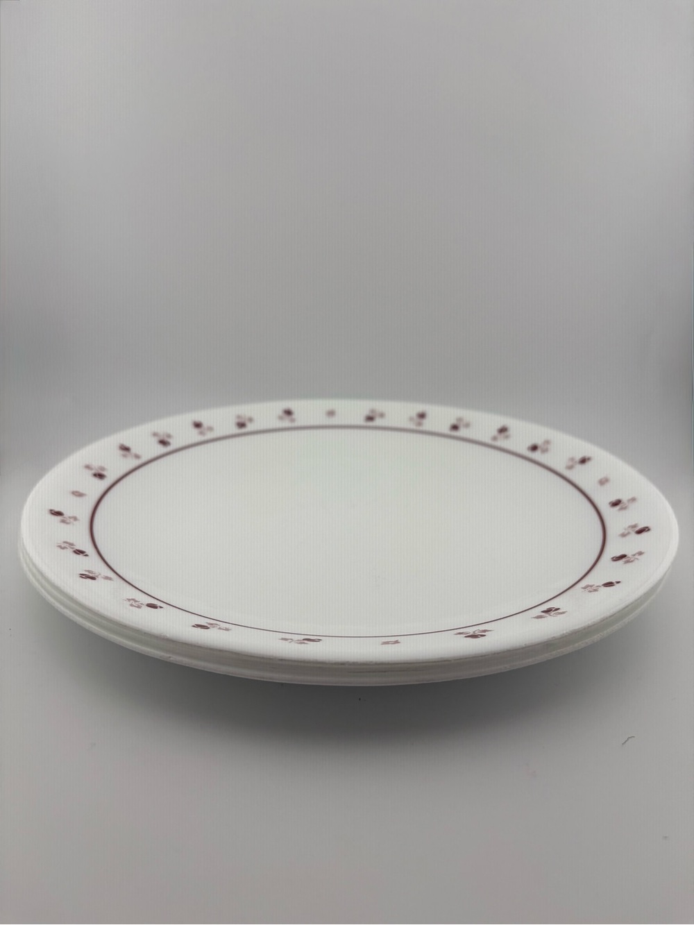 Vibtage Corelle Burgundy/Burgundy Rose Dinner Plates 10.5” - set of 3